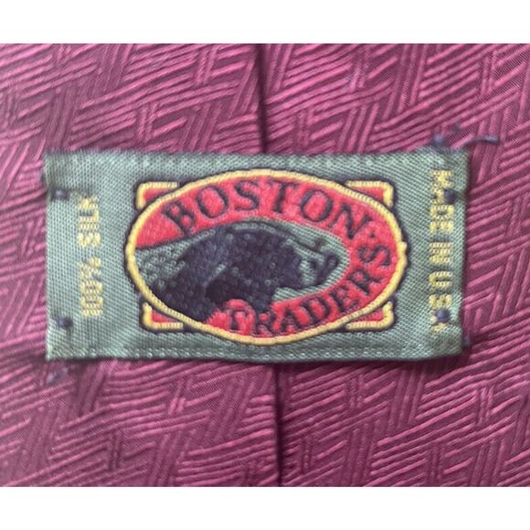 Boston Trader's Mens Formal Neck Tie Maroon 100% Silk Made In The US - Picture 3 of 4